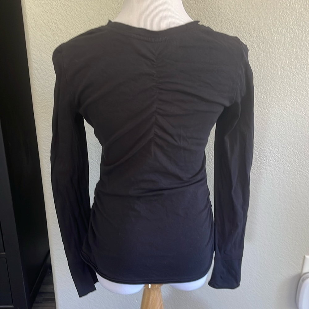 Athleta ruched long sleeve tee